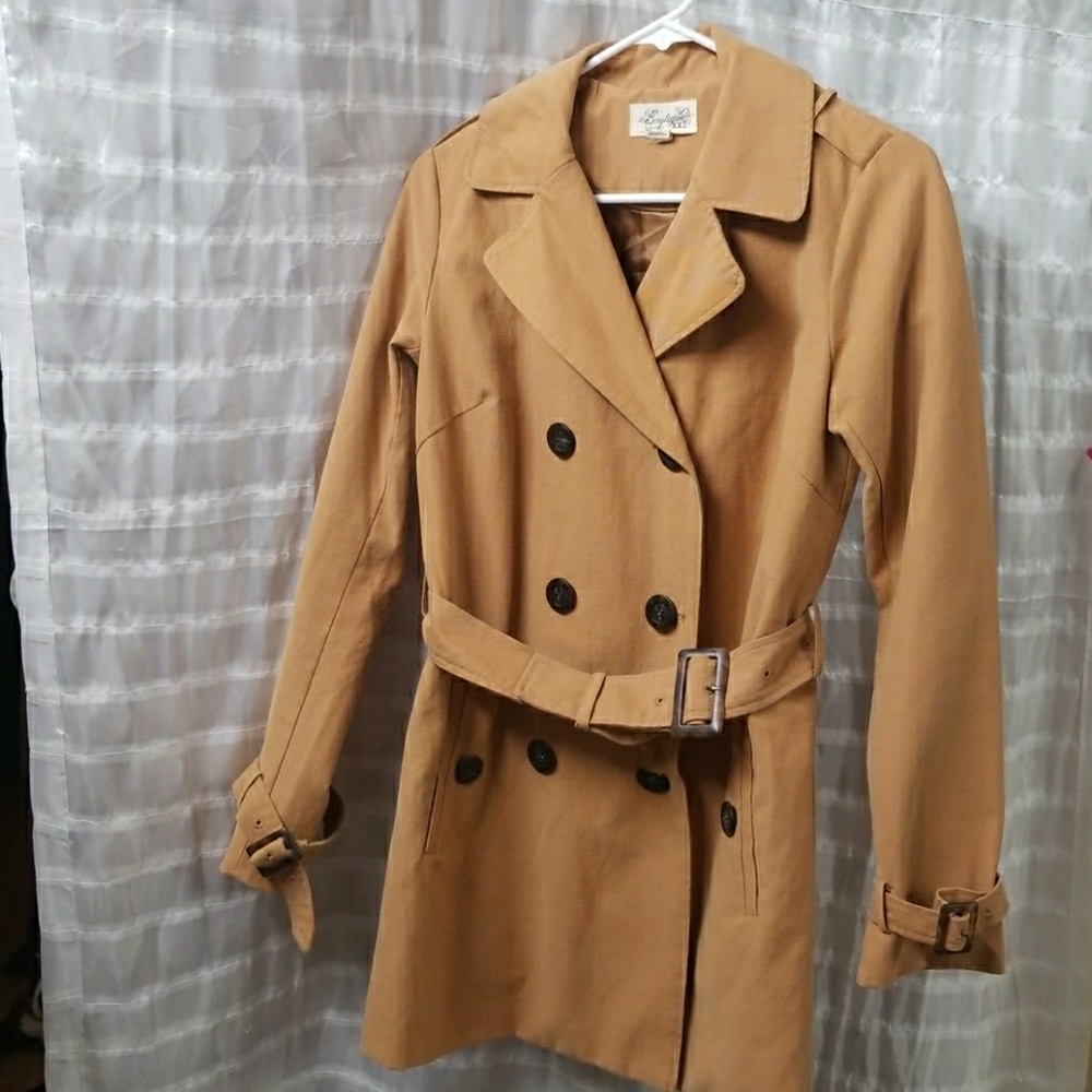 Forever 21 belted trench coats jackets tan color